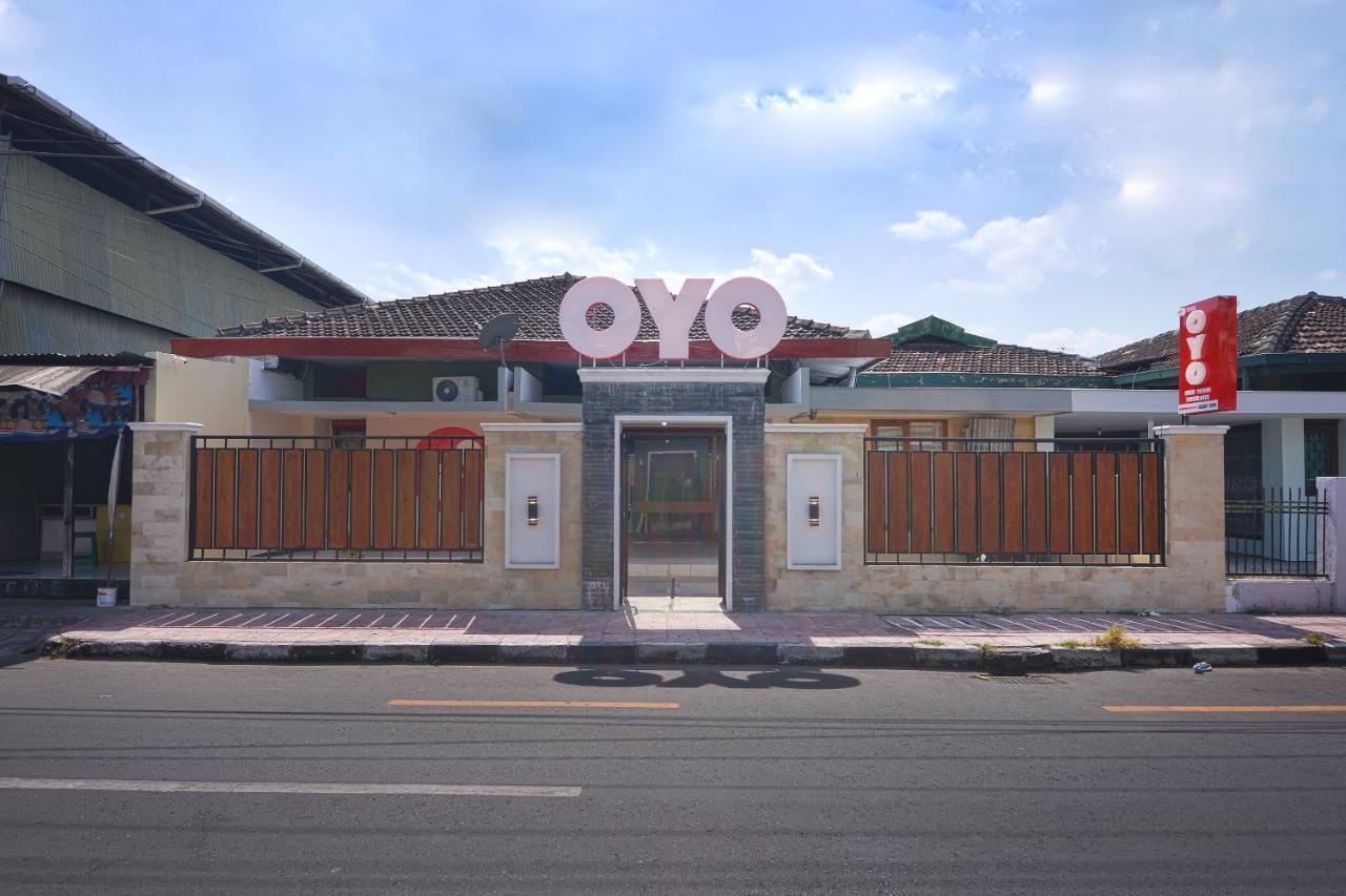 Super Oyo 1046 Omah Pathok Yogyakarta Exterior foto