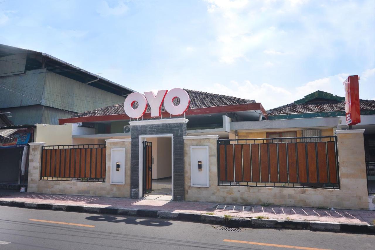 Super Oyo 1046 Omah Pathok Yogyakarta Exterior foto